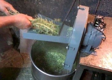 Jak vyrobit sekačku na trávu z pračky