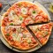 Pizza je jedním z oblíbených jídel