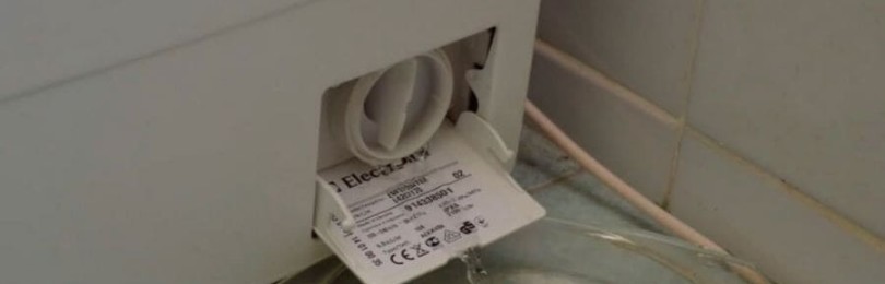 Filtr pračky netěsní: důvody a co dělat
