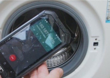 Co dělat, když je telefon vypraný v pračce