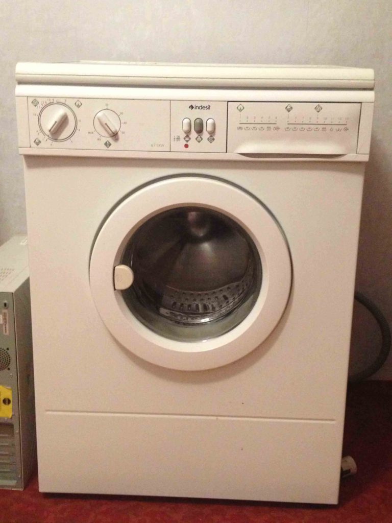 pračka Indesit