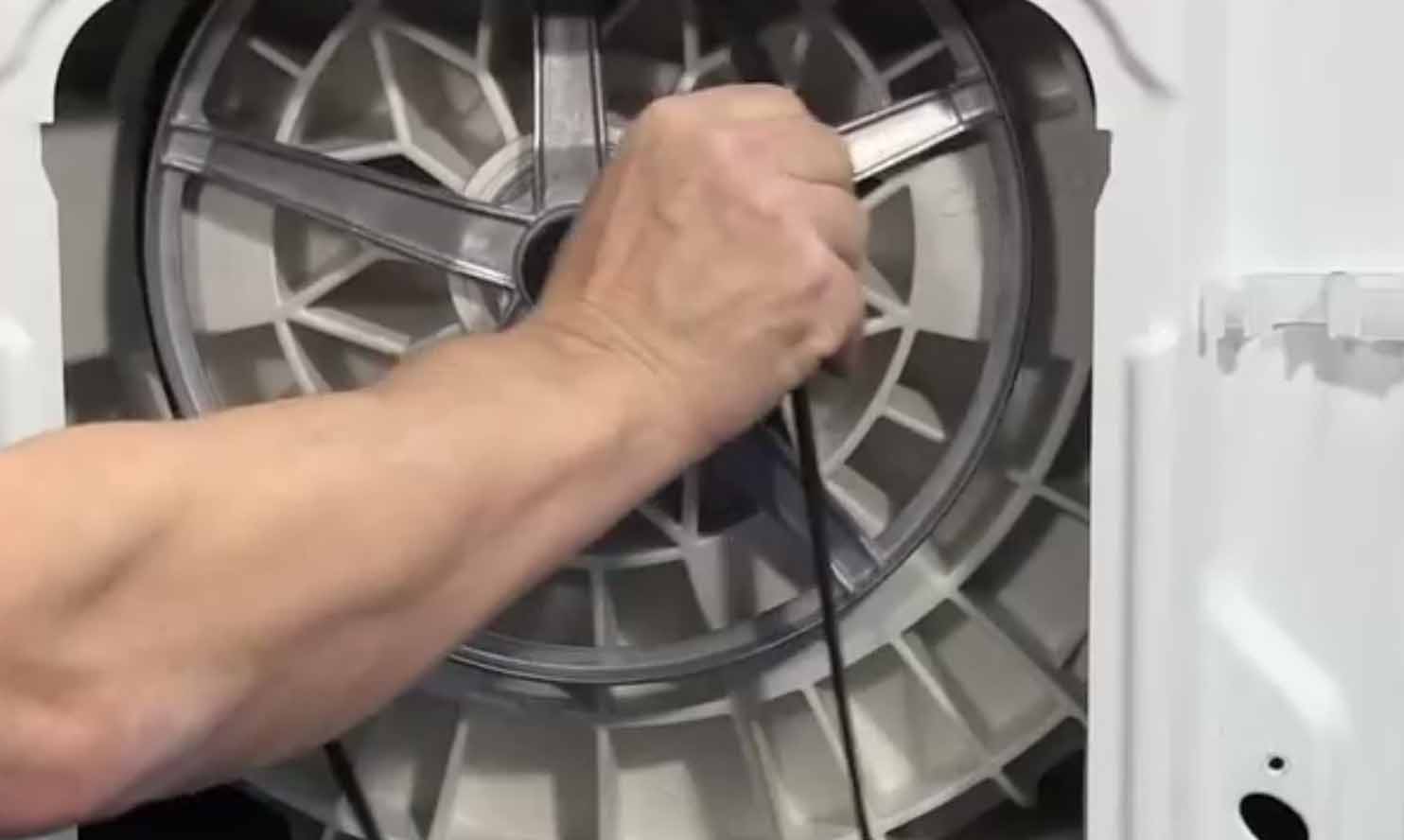 Výměna kartáčů v pračce Gorenje