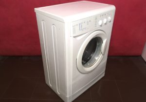 Пералня Indesit WISL 85