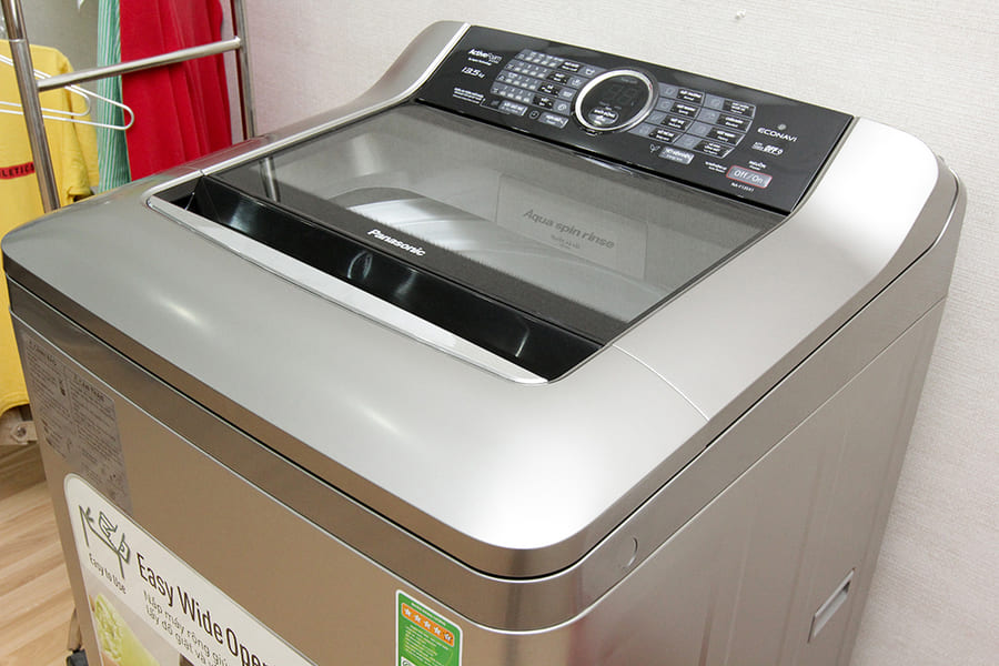 Stroj Panasonic NA F135X1