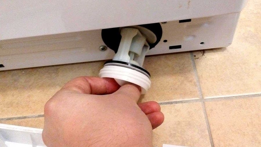 Čištění vypouštěcího filtru