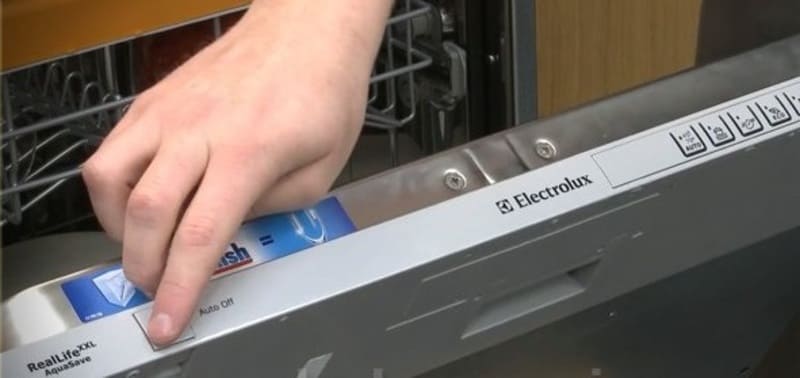 Chyba i20 v myčce Electrolux
