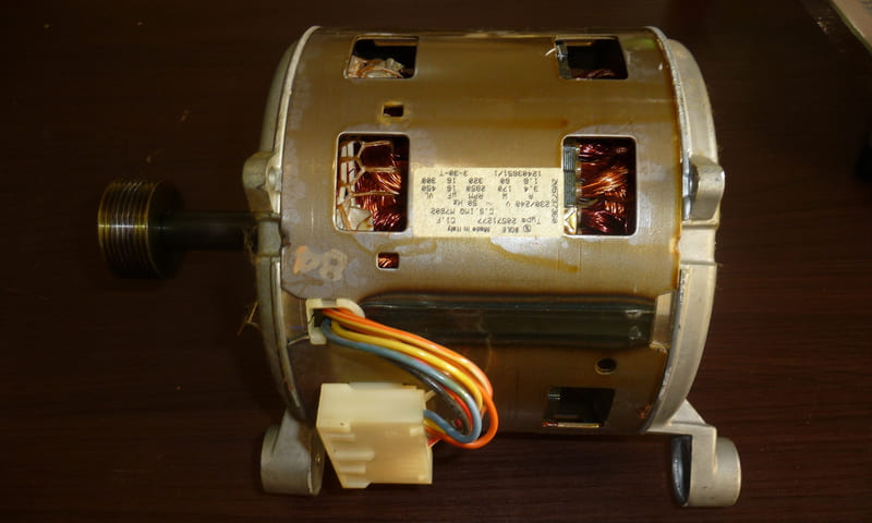 Porucha elektromotoru pračka Zanussi  