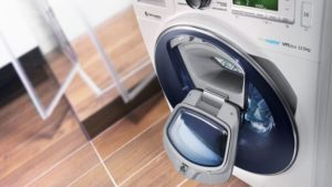 Pračka Samsung s přídavnými dvířky
