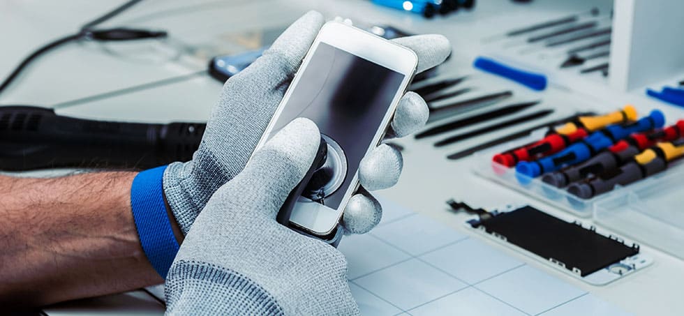 Oprava iPhone v servisním středisku